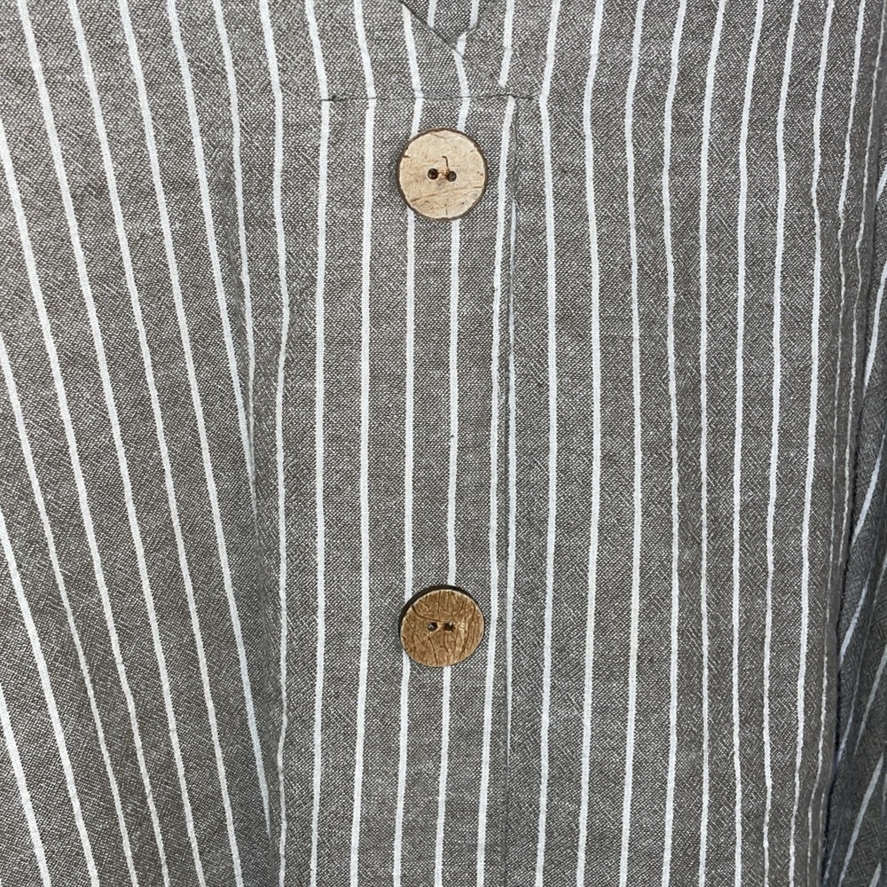 3/4 Sleeve Loose Fit Grey‎ Blouse Vertical Stripe Big Chunky Buttons Summer Core - Picture 3 of 8